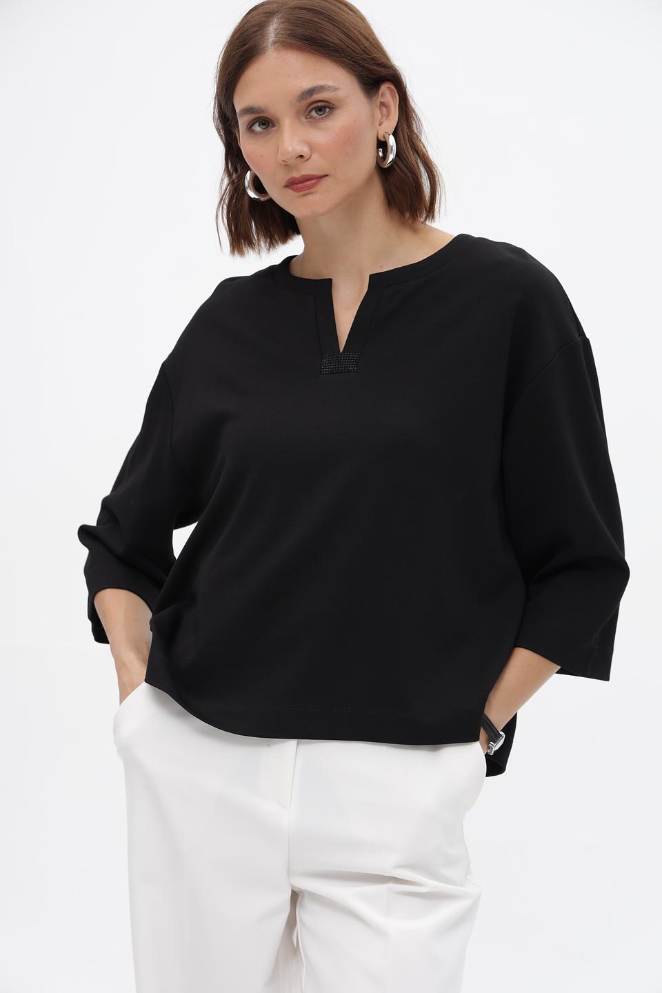 Пуловер Monari с вышивкой