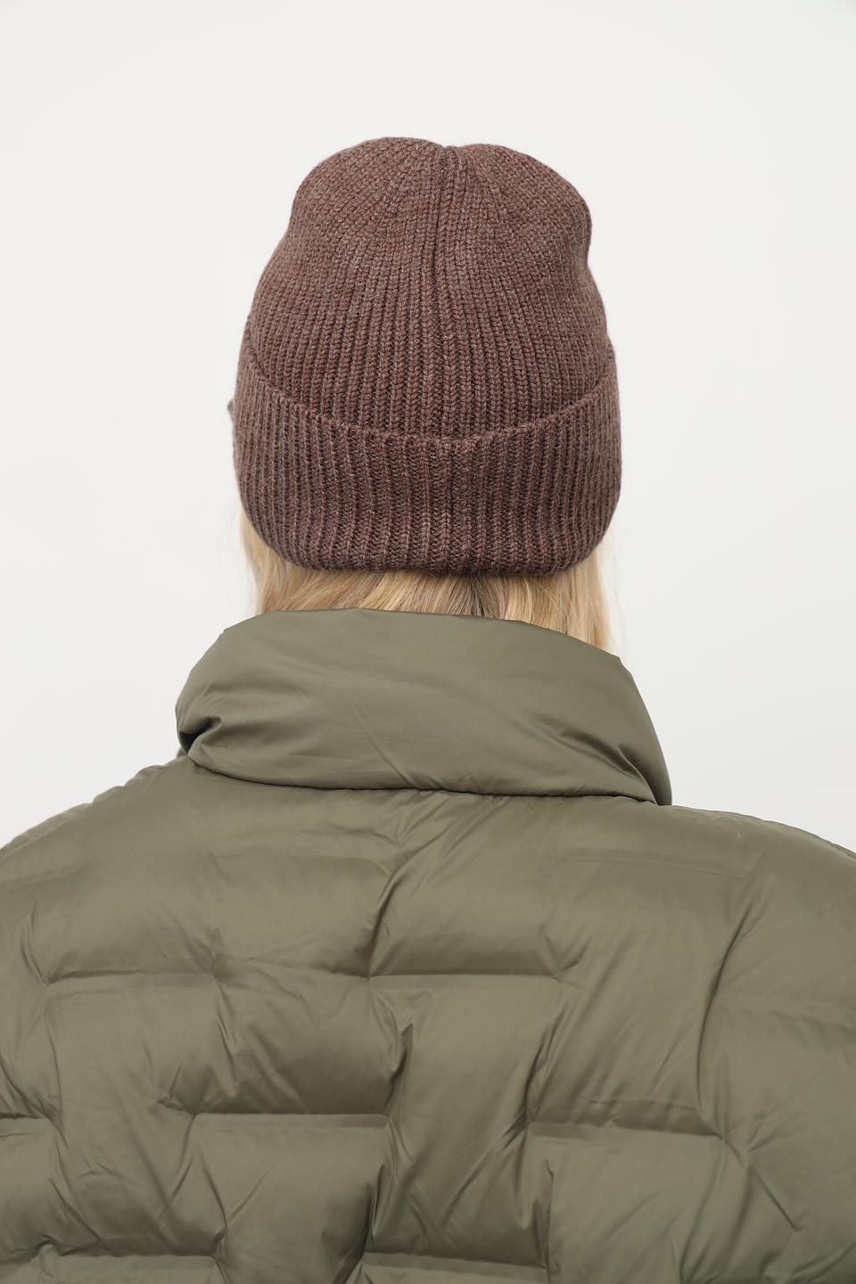 Шапка Julia Florenzi с козырьком