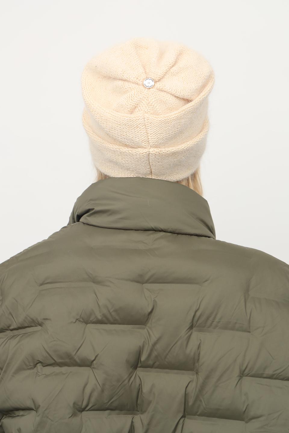 Шапка Julia Florenzi вязаная бежевая