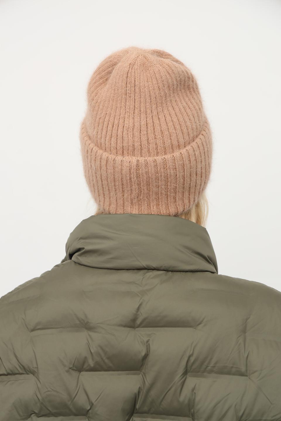 Шапка Julia Florenzi вязаная бежевая