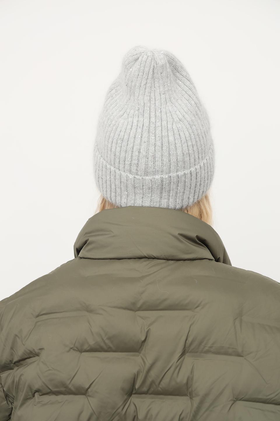 Шапка Julia Florenzi серая с пайетками