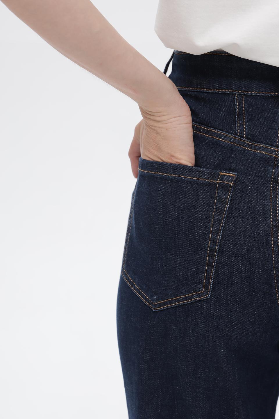 Джинсы прямые Marc Cain