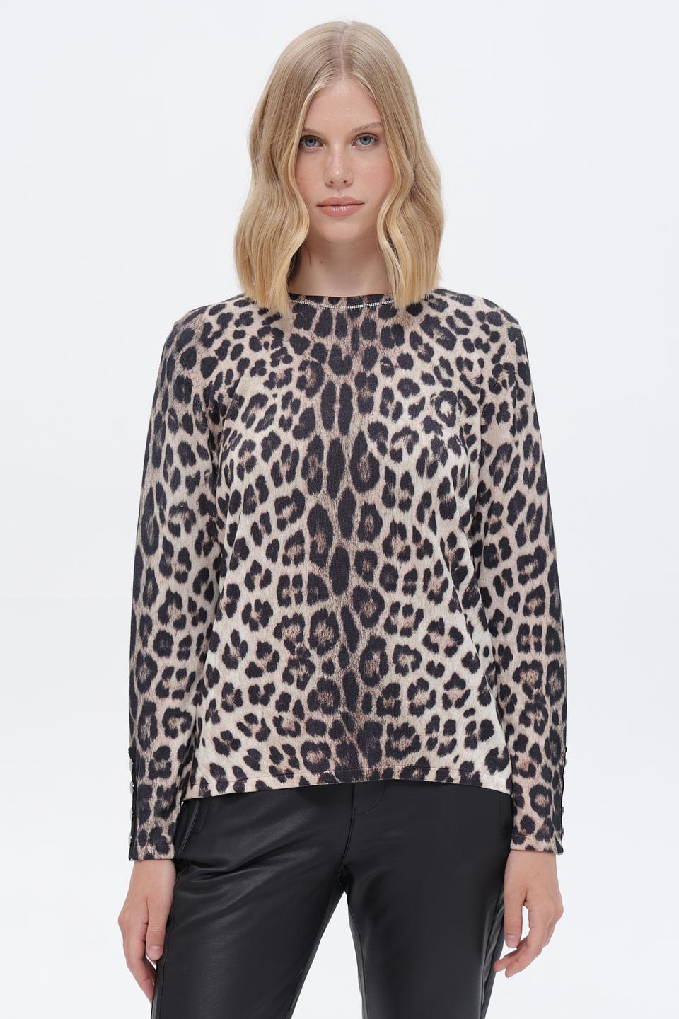 Пуловер Passioni с леопардовым принтом