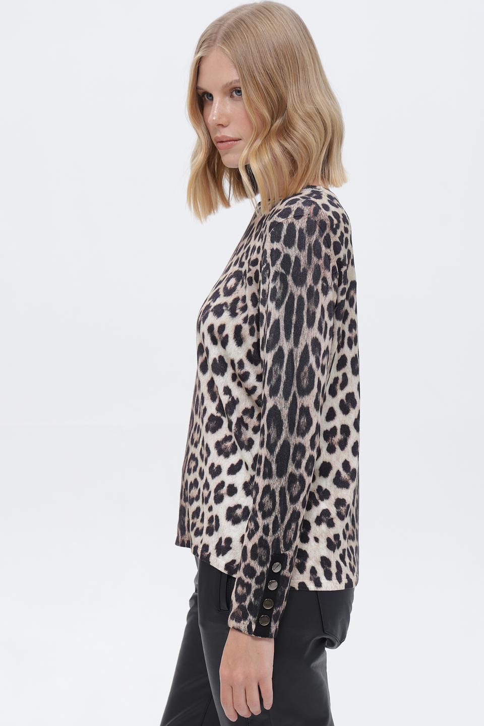 Пуловер Passioni с леопардовым принтом