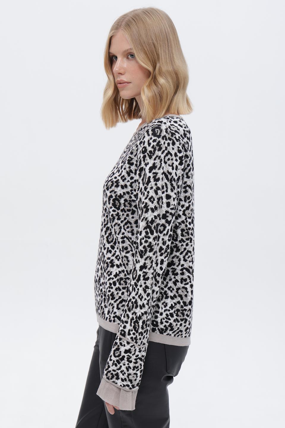 Пуловер Monari с леопардовым принтом