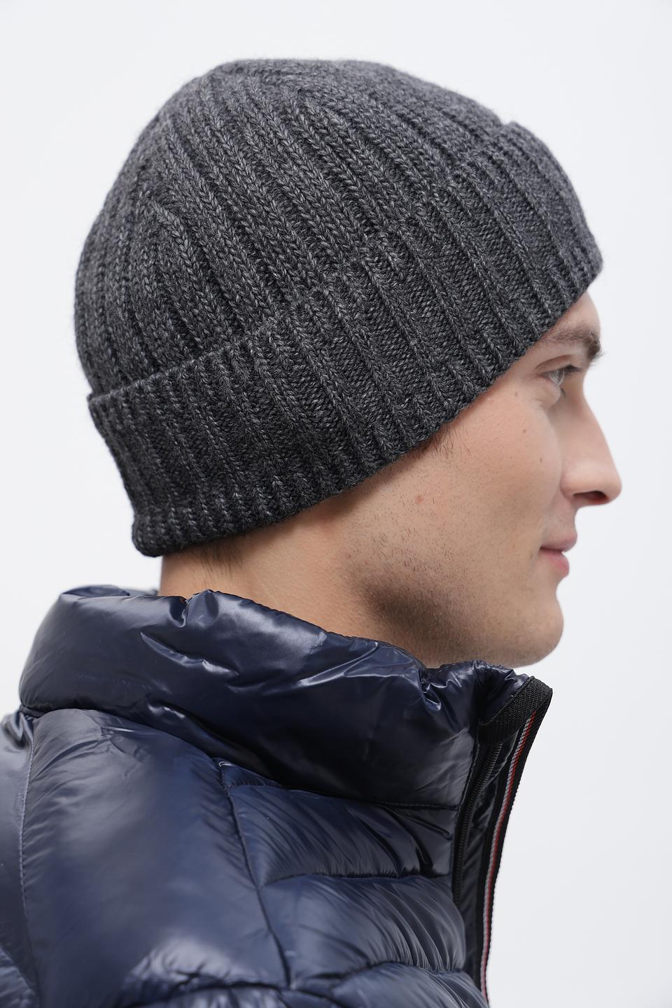 Шапка ADL man серая вязаная
