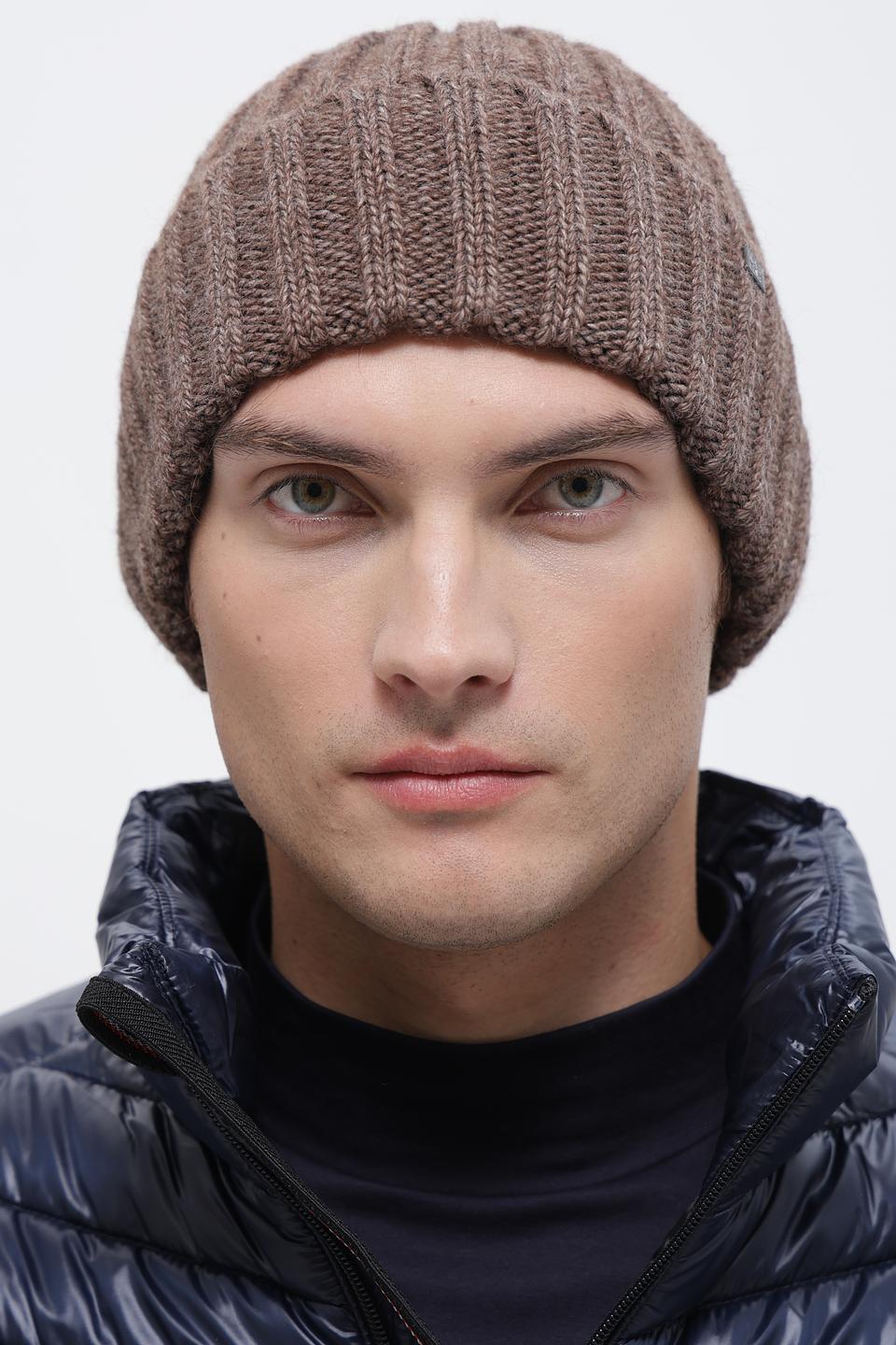 Шапка ADL man вязаная коричневая