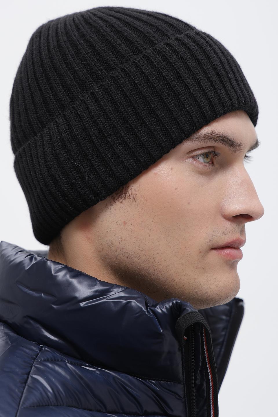Шапка ADL man черная вязаная