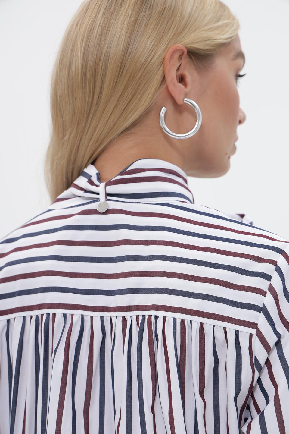 Блузка Rich and Royal в полоску с бантом