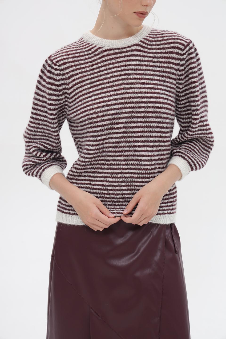 Пуловер Rich and Royal в полоску