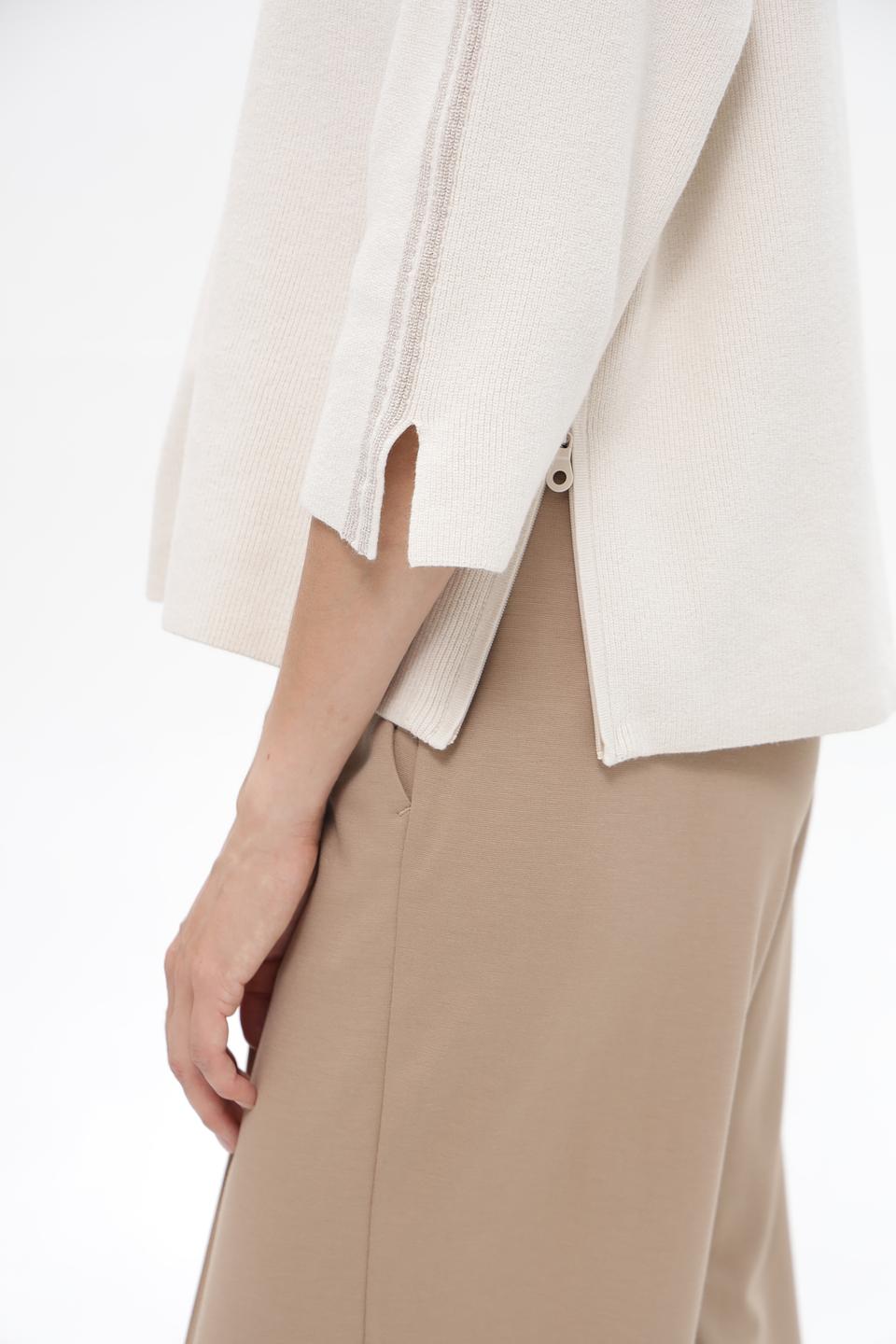 Пуловер Lecomte с разрезами на рукавах