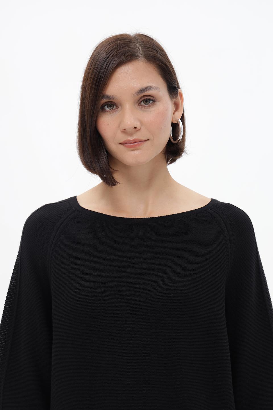 Пуловер Monari с рукавами-сеткой