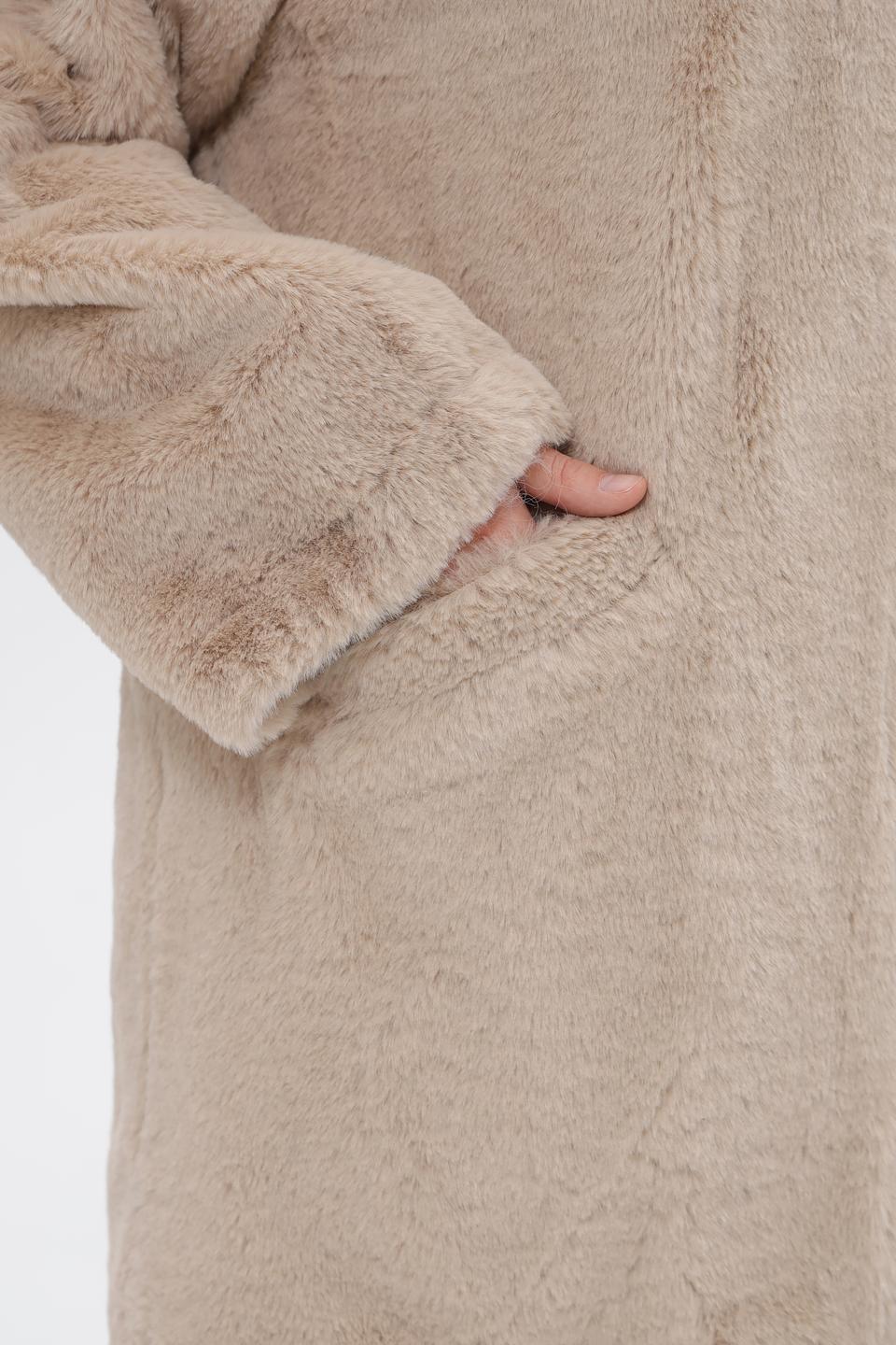 Пальто District с капюшоном бежевое