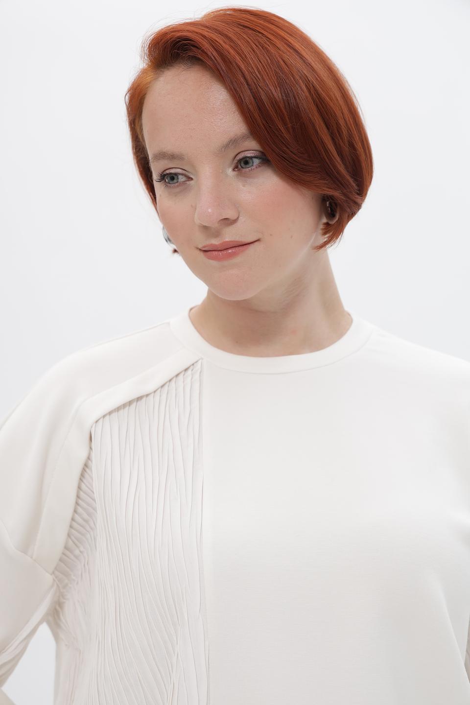 Пуловер Tuzzi с фактурной вставкой