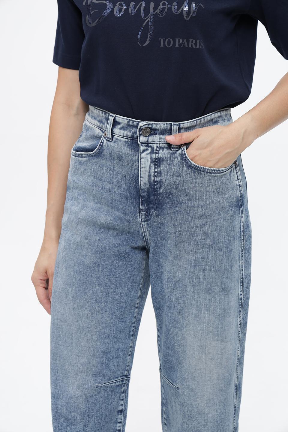 Джинсы Marc Cain голубые с потертостями