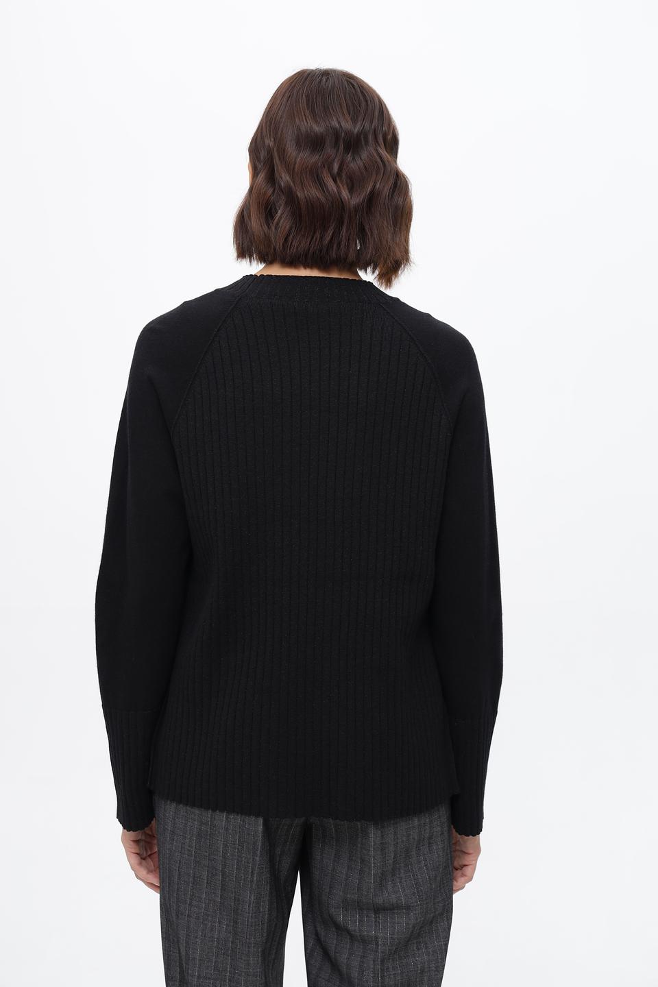 Пуловер Lecomte чёрный