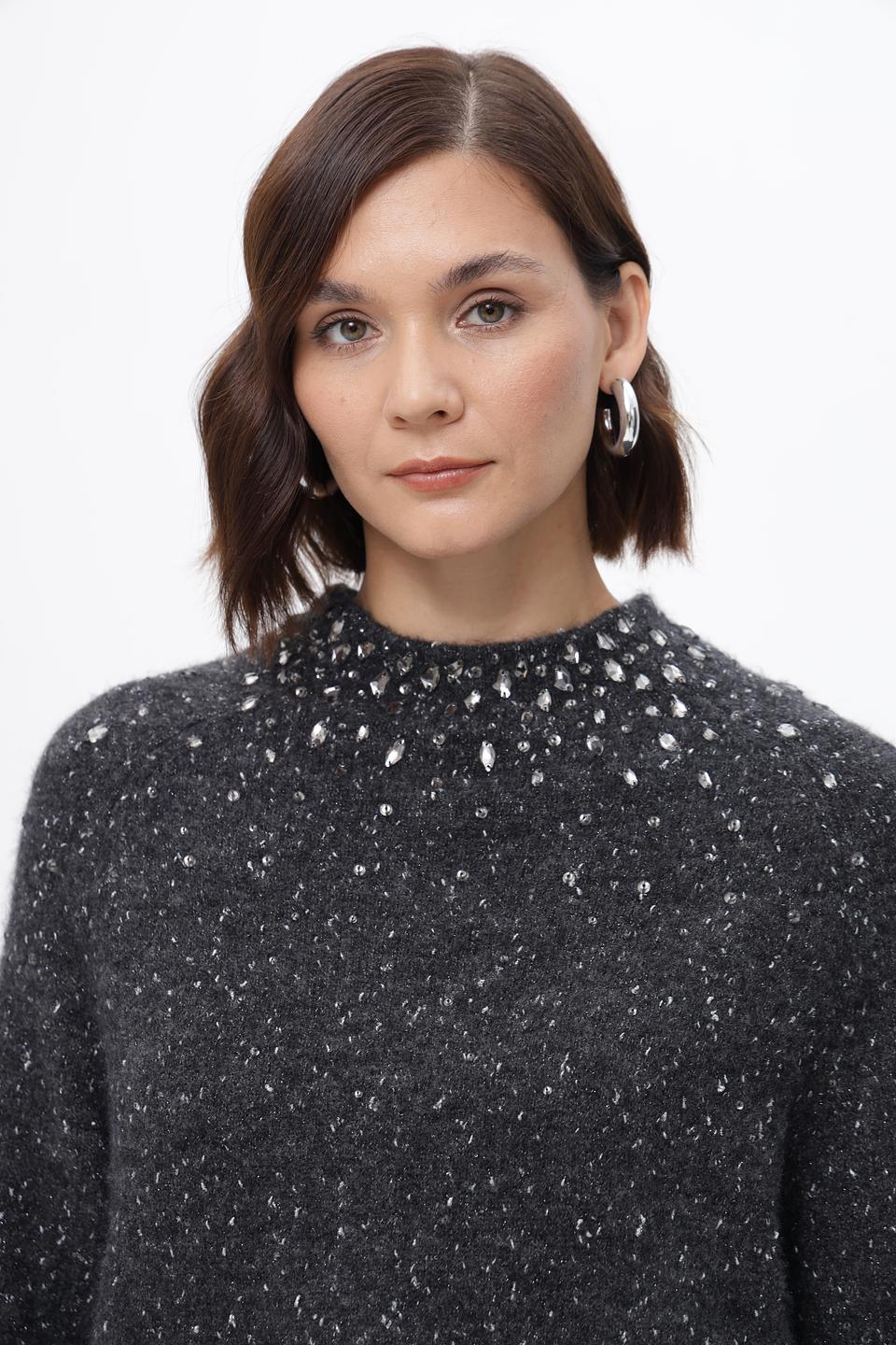Пуловер Marc Cain с пайетками