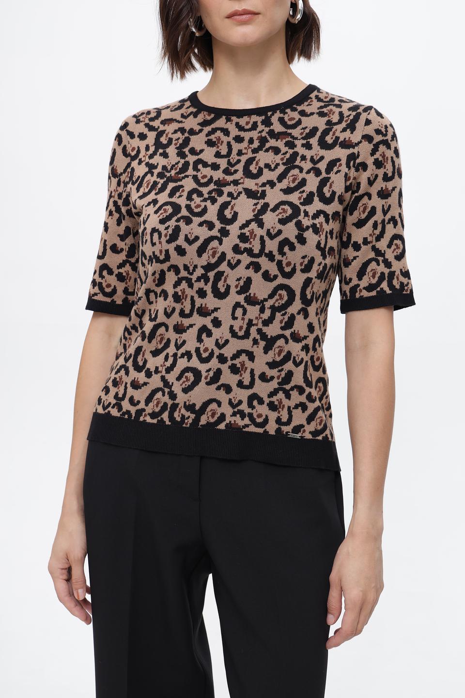 Пуловер More and More с леопардовым принтом