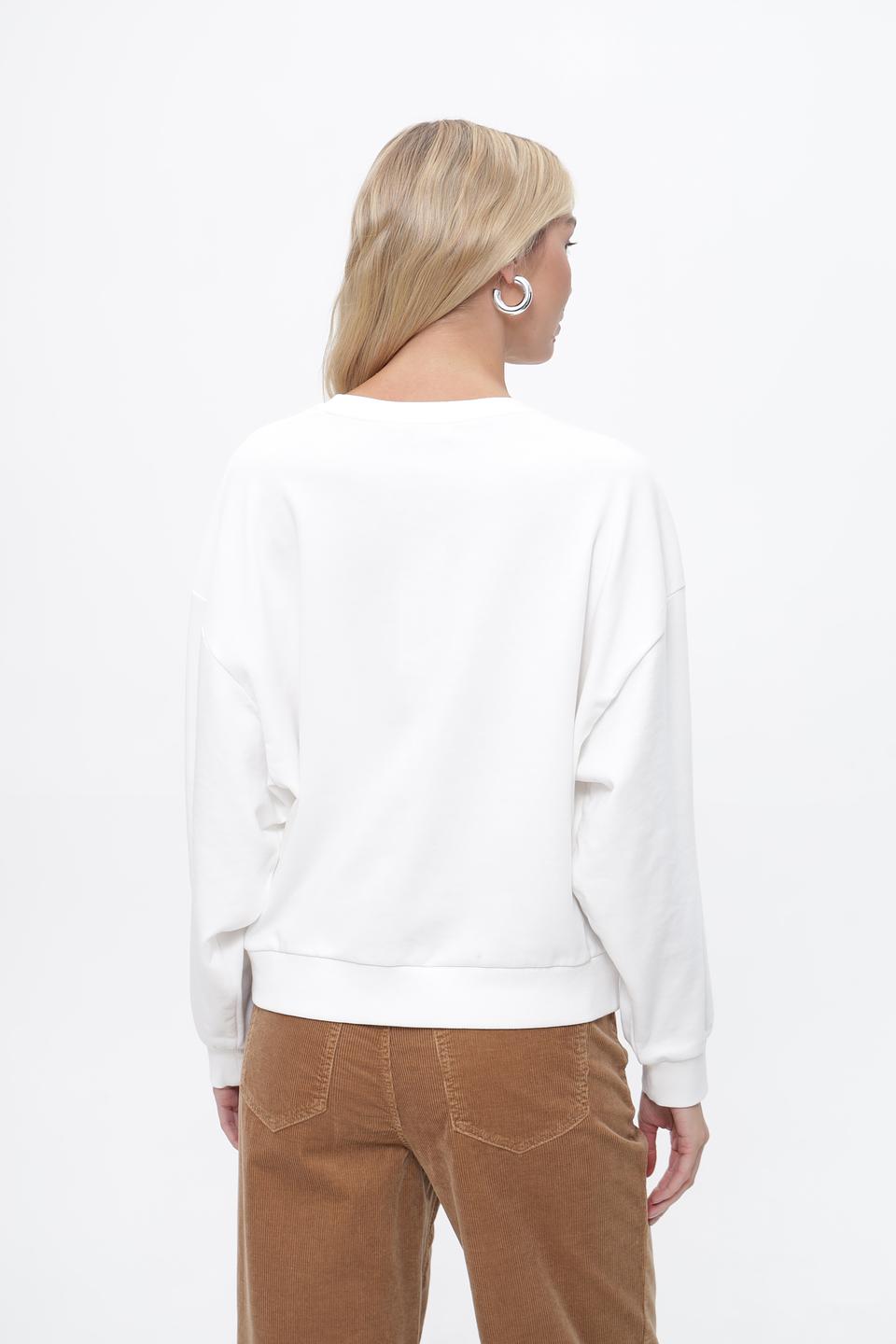 Пуловер More and More с надписью