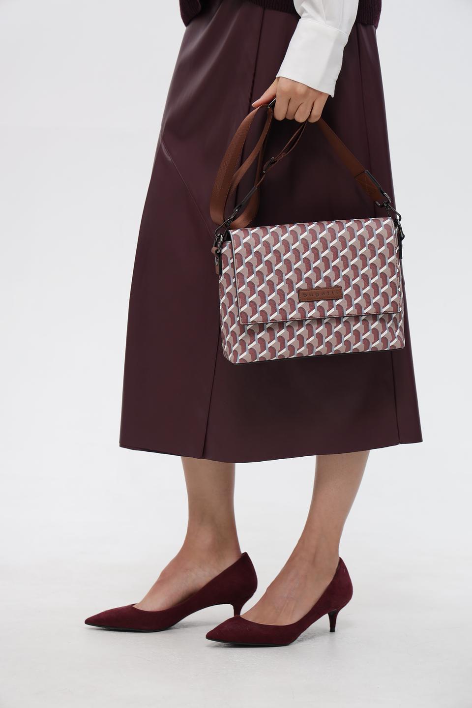 Сумка Bugatti с принтом