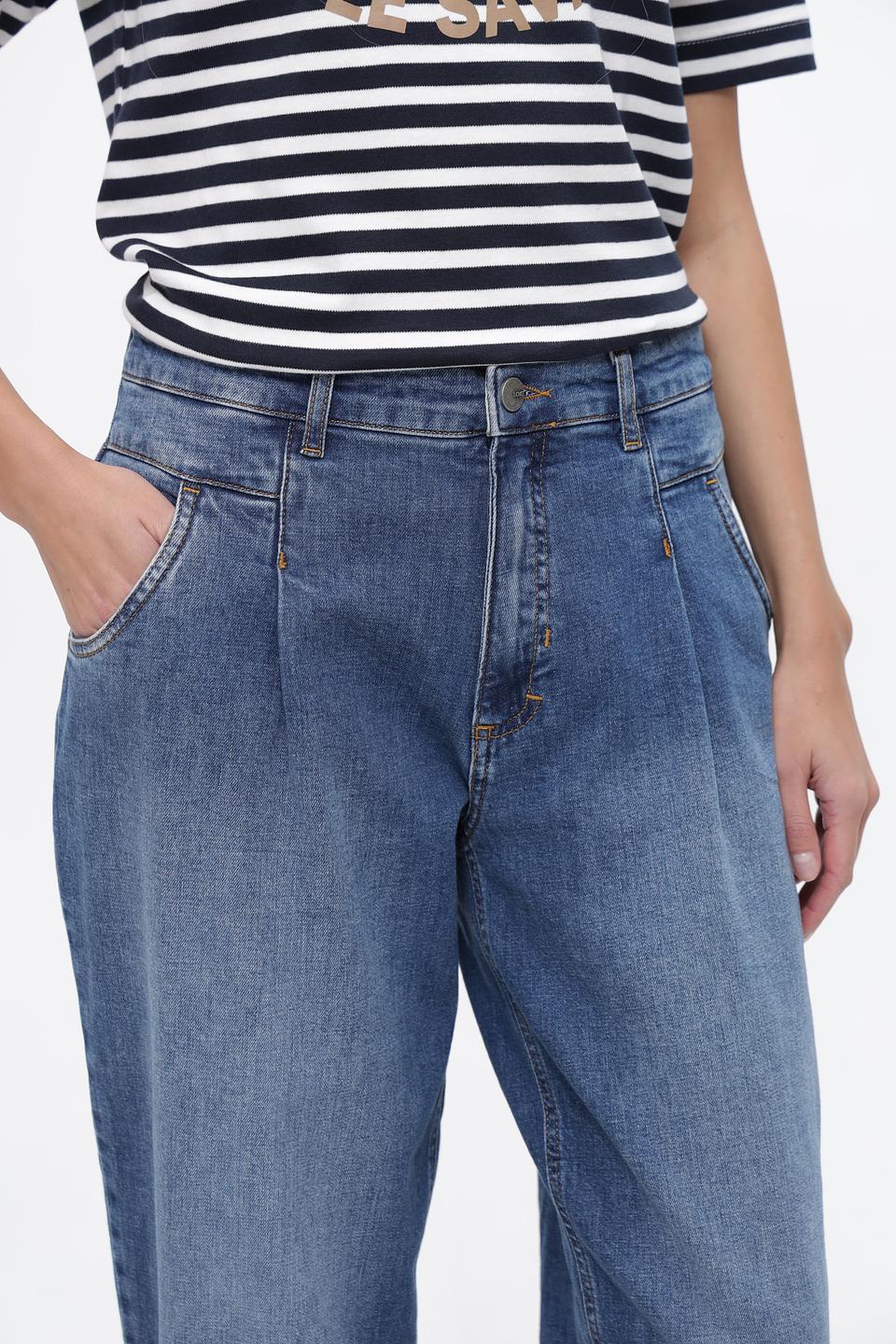 Джинсы Lecomte mom-fit голубые