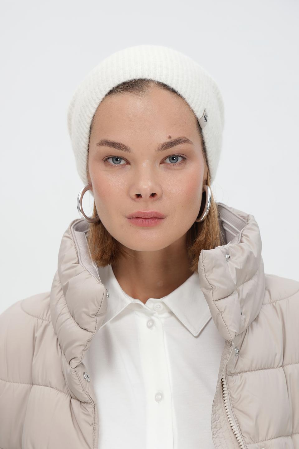 Шапка Roeckl вязаная молочная