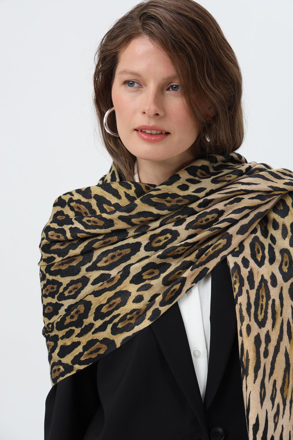 Шарф Fraas с леопардовым принтом