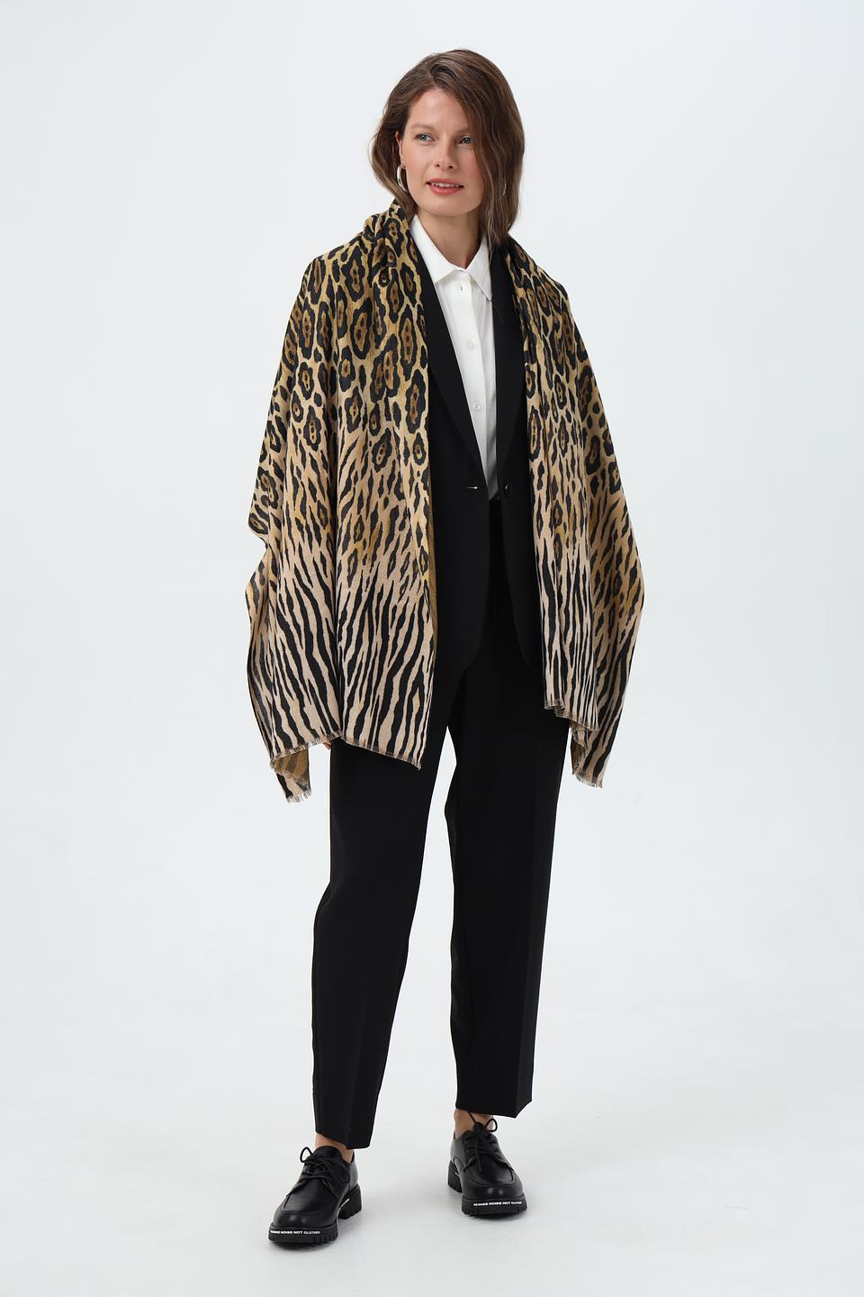 Шарф Fraas с леопардовым принтом