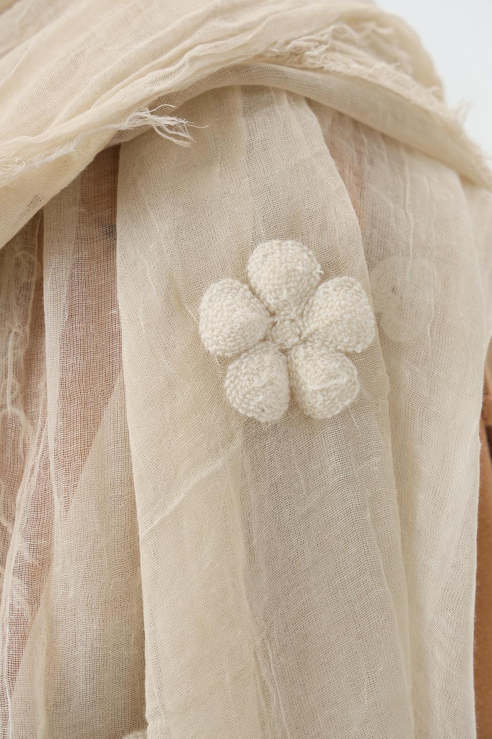 Шарф Fraas с цветами бежевый