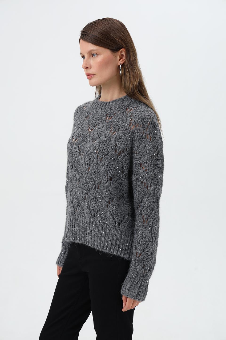 Пуловер Rich and Royal с пайетками
