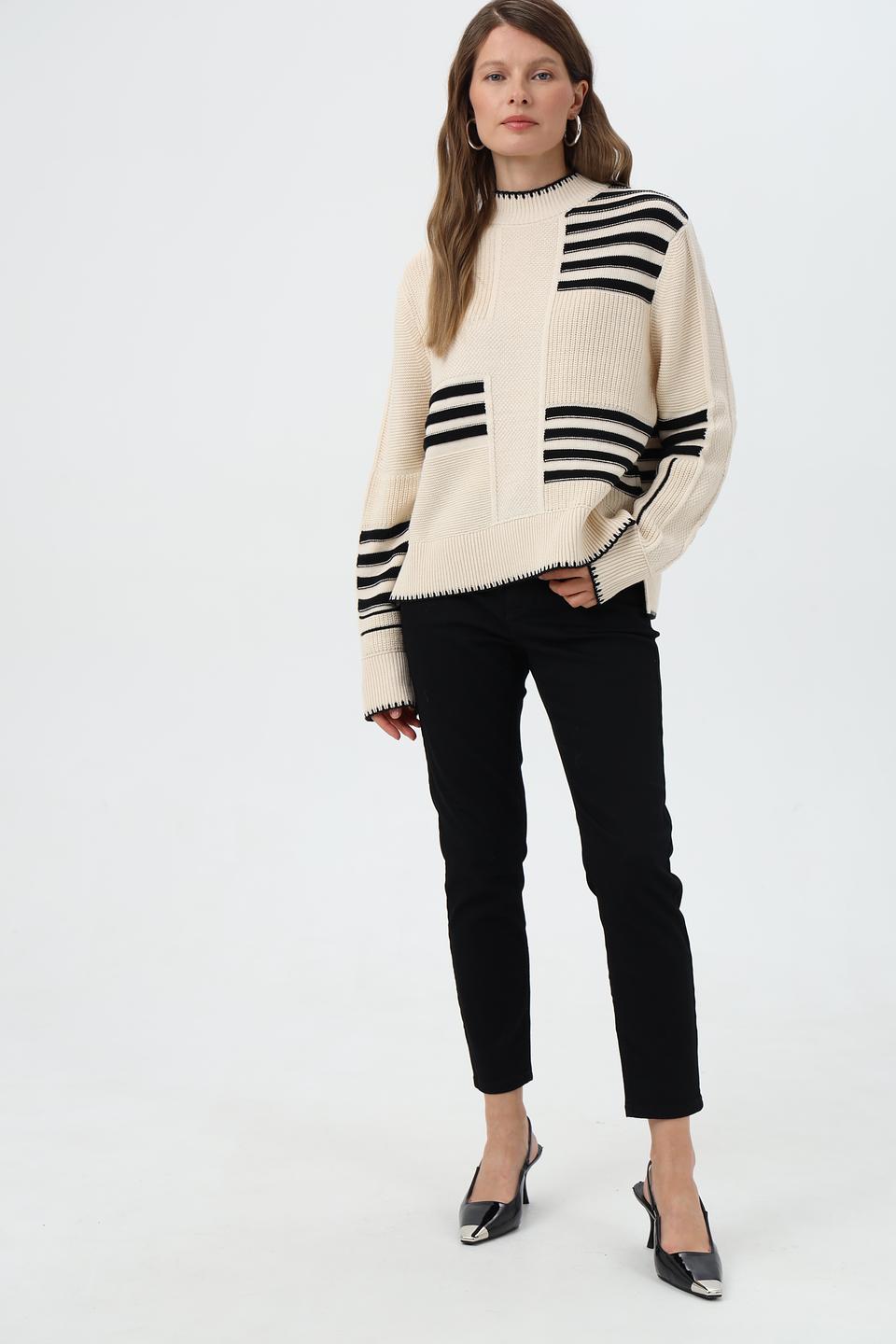 Пуловер Lecomte в полоску бежевый