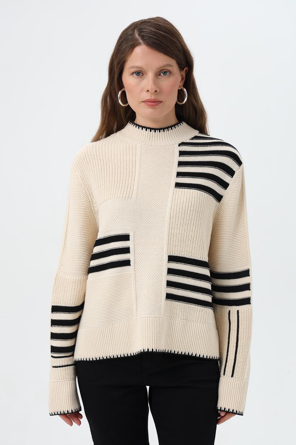 Пуловер Lecomte в полоску бежевый