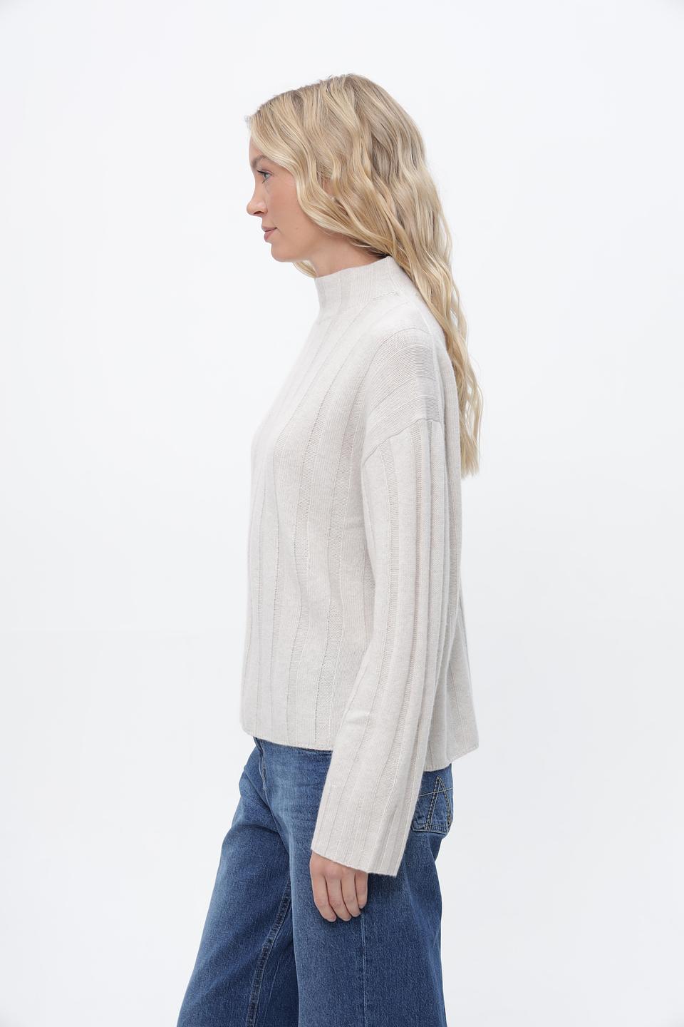 Пуловер Marc Cain с косами бежевый