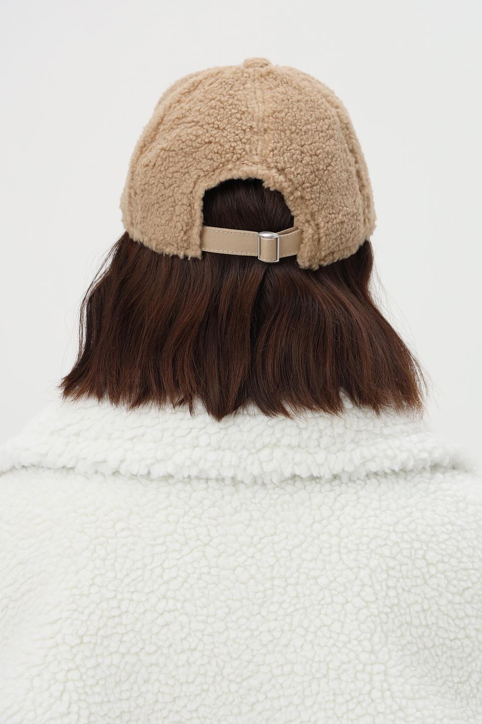 Бейсболка Bugatti женская бежевая