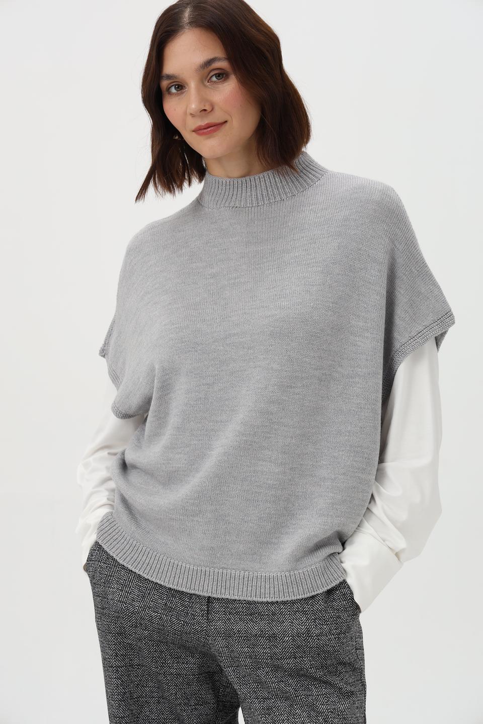 Жилет Croche вязаный серый