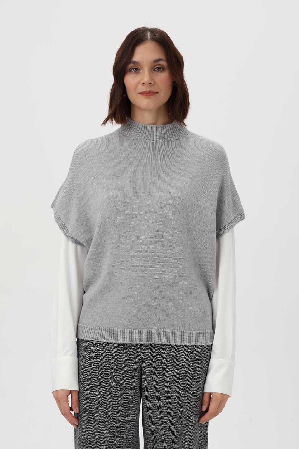 Жилет Croche вязаный серый