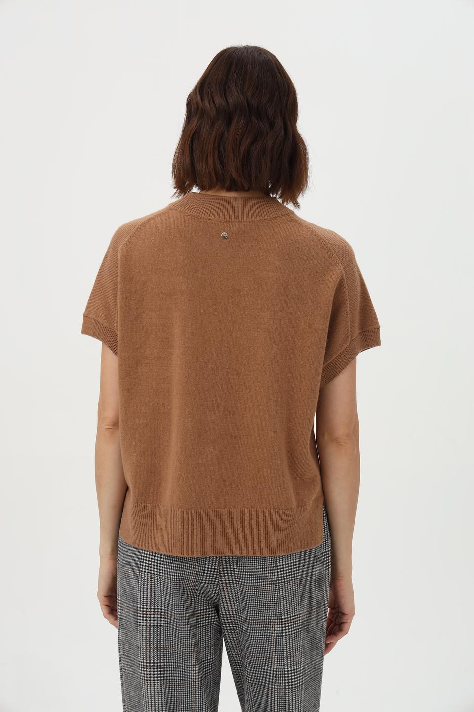 Пуловер Oui коричневый с коротким рукавом