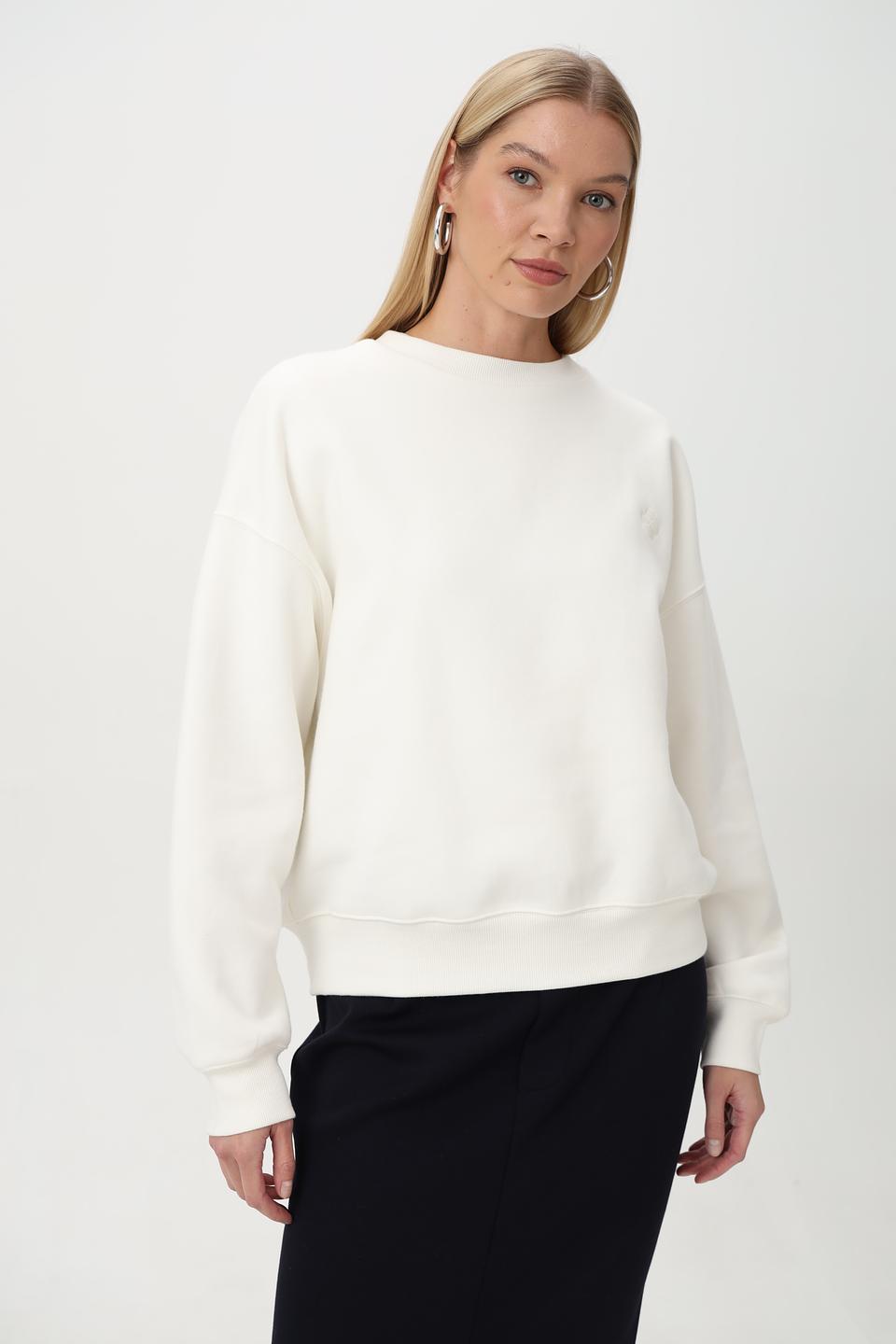 Пуловер Rich and Royal молочный