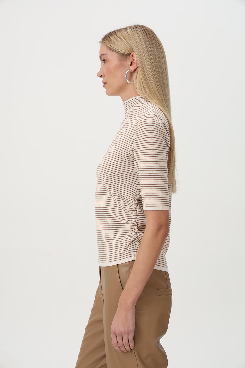 Пуловер Oui в полоску