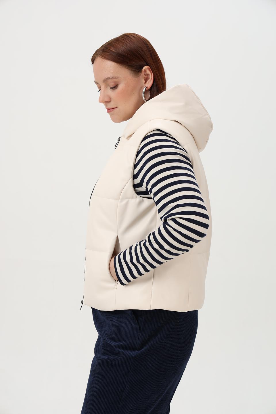 Жилет Tuzzi стеганый с капюшоном бежевый