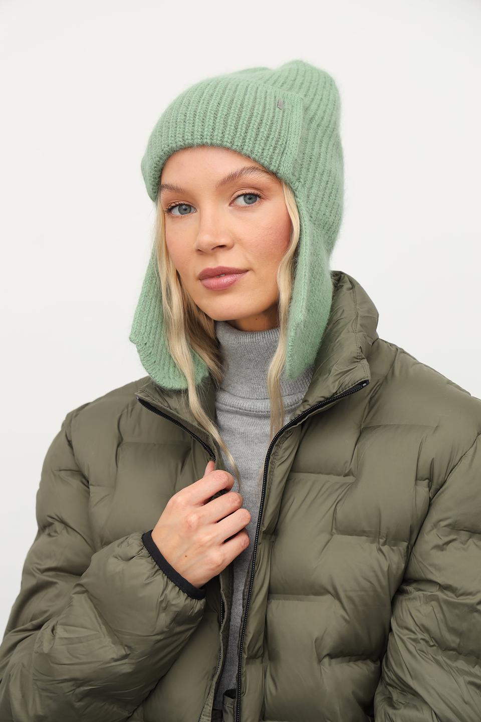 Шапка Julia Florenzi с ушами мятного цвета