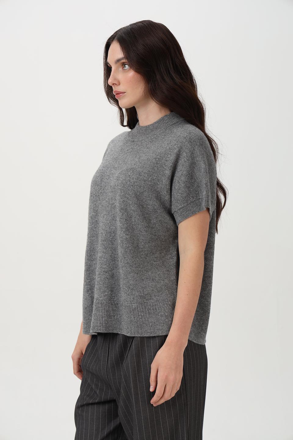 Пуловер Oui серый с коротким рукавом