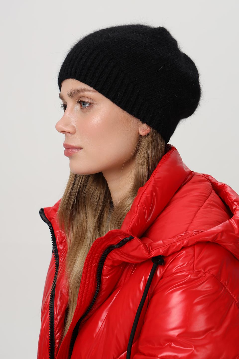 Шапка Julia Florenzi вязаная черная