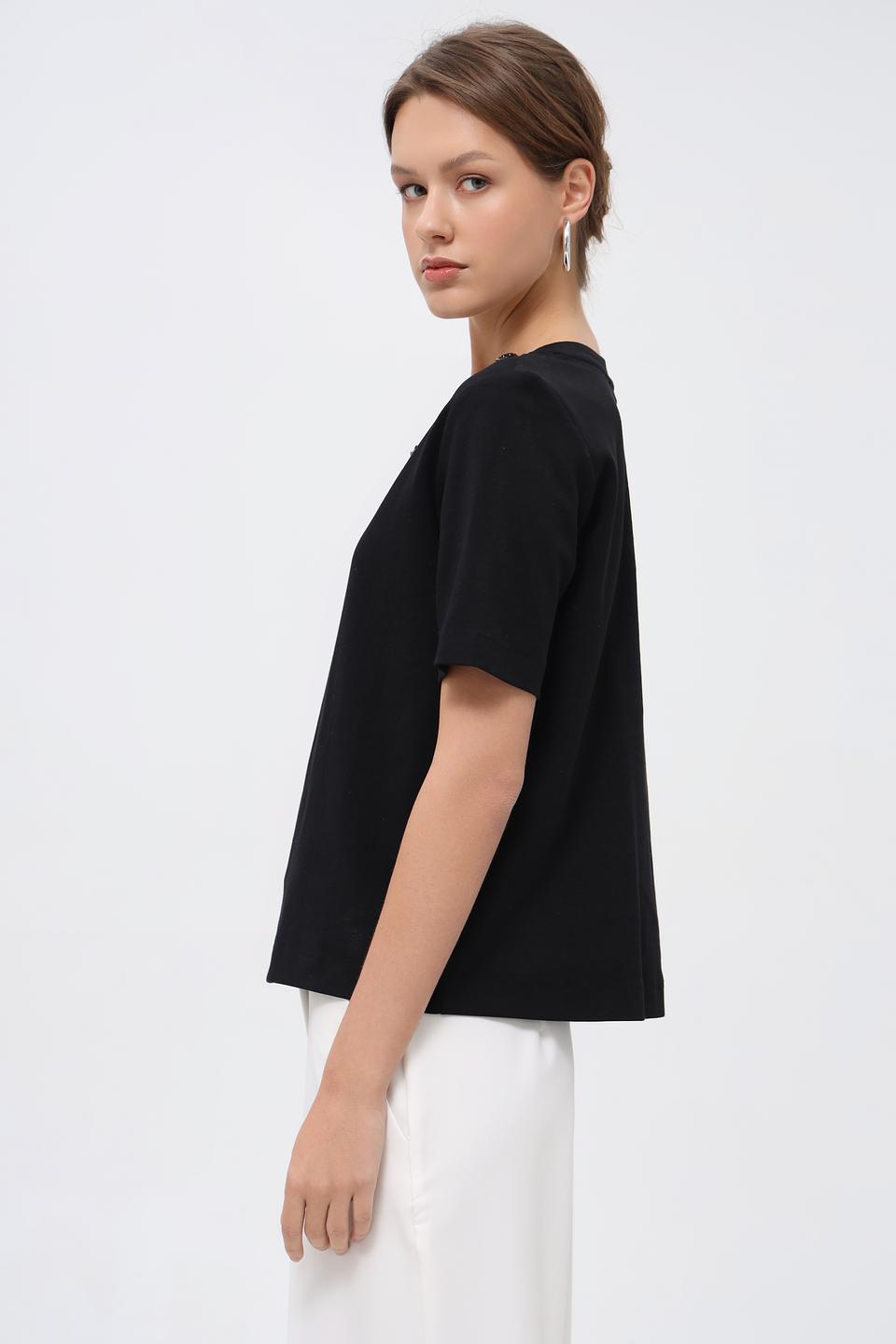 Футболка Betty and Co с декором