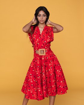 Женская одежда с цветочным принтом – модный тренд